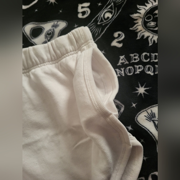 Vs pink varsity shorts~xl. - Picture 10 of 11